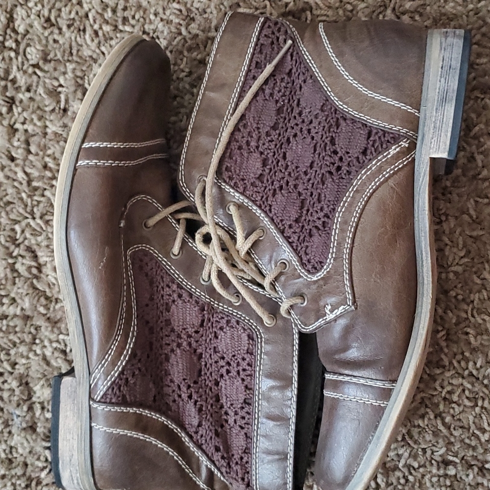 Dress booties